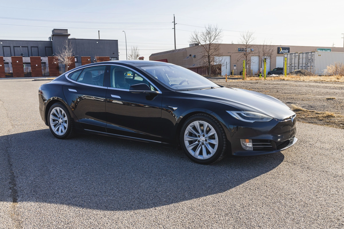 2016﻿ ﻿Tesla﻿ ﻿Model S﻿ ﻿75D